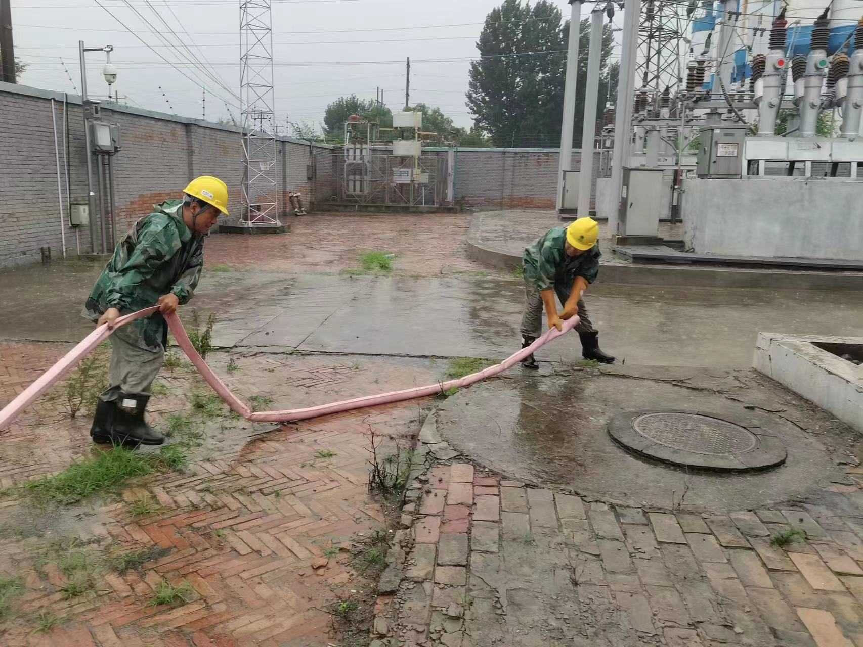 京津冀地區(qū)迎來(lái)極端強(qiáng)降雨，國(guó)網(wǎng)冀北電力近7000人迎戰(zhàn)